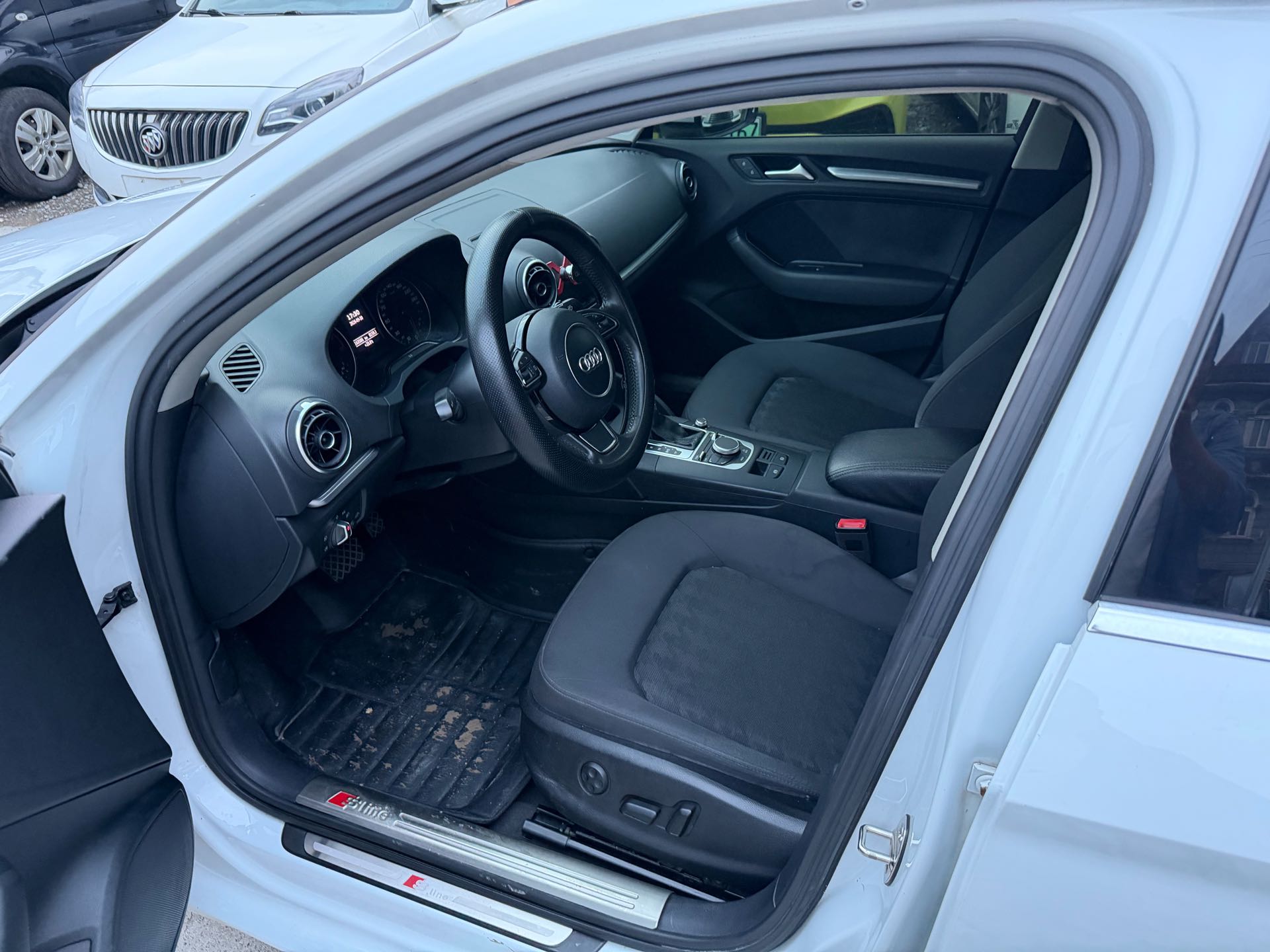 Audi A3 2016 car image #4