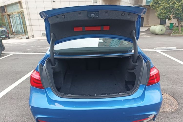 BMW 3 Series 2019 image de voiture #19