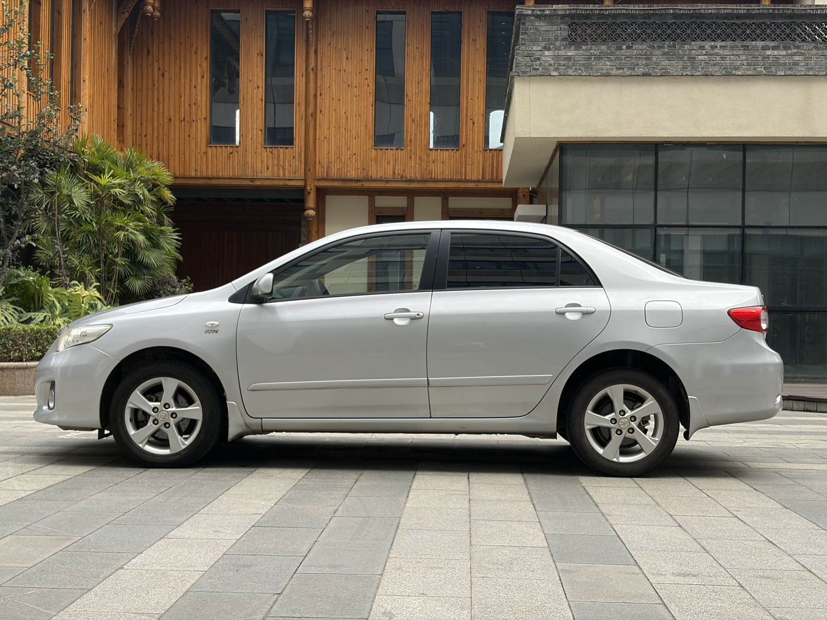 Toyota Corolla 2012 #2 Toyota Corolla 2012 car image #2