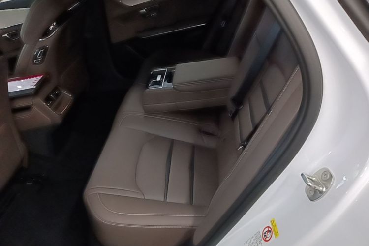 BYD Han 2022 #17 BYD Han 2022 car image #17