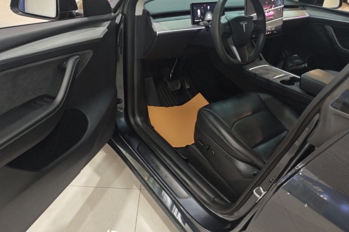 Tesla Model Y 2024 #17 Tesla Model Y 2024 car image #17