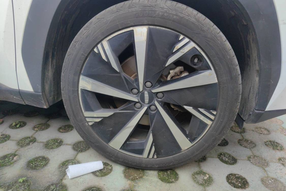 GEELY Boyue L 2022 car image #9