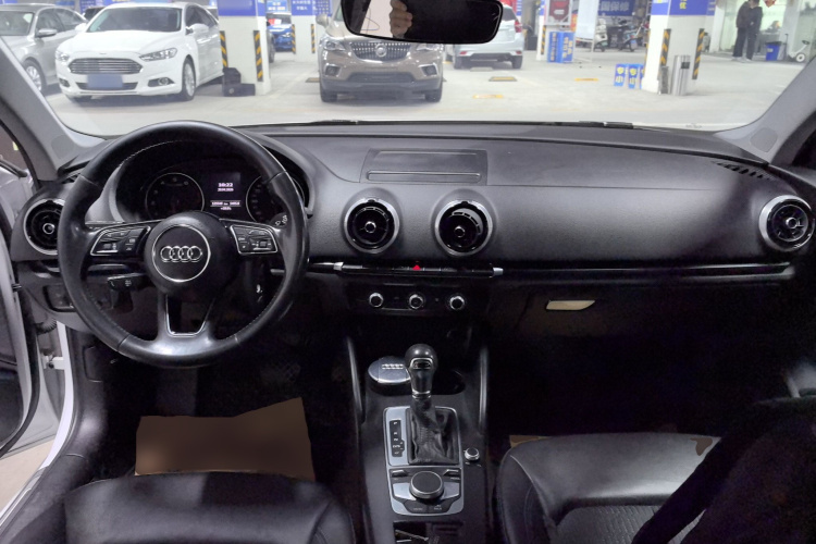 Audi A3 2020 car image #11