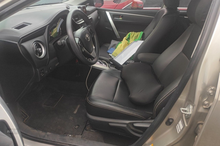 Toyota Corolla 2018 immagine di auto #17