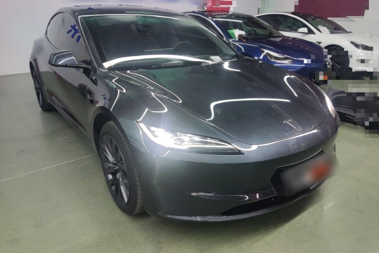 Tesla Model 3 2025 #4 Tesla Model 3 2025 car image #4