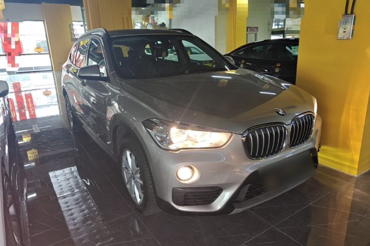 BMW X1 2019 #4 BMW X1 2019 car image #4