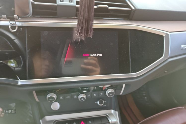 Audi Q3 2019 #15 Audi Q3 2019 car image #15