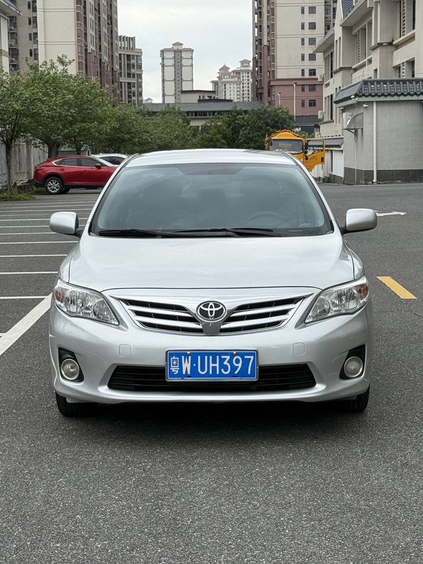 Toyota Corolla 2014 #2 Toyota Corolla 2014 car image #2
