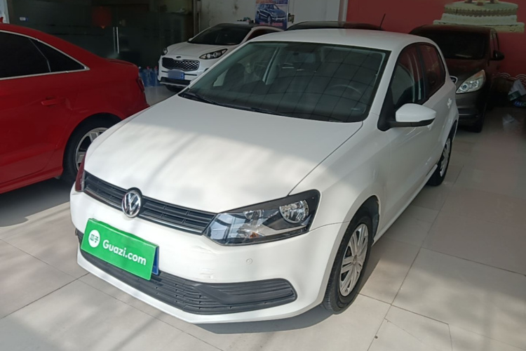 Volkswagen Polo 2018 car image #2
