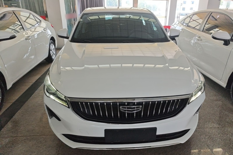GEELY Emgrand 2022 car image #3
