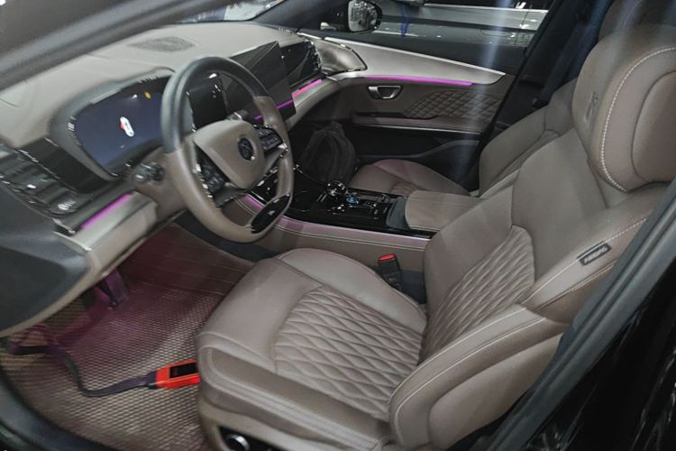 BYD Han 2023 #19 BYD Han 2023 car image #19
