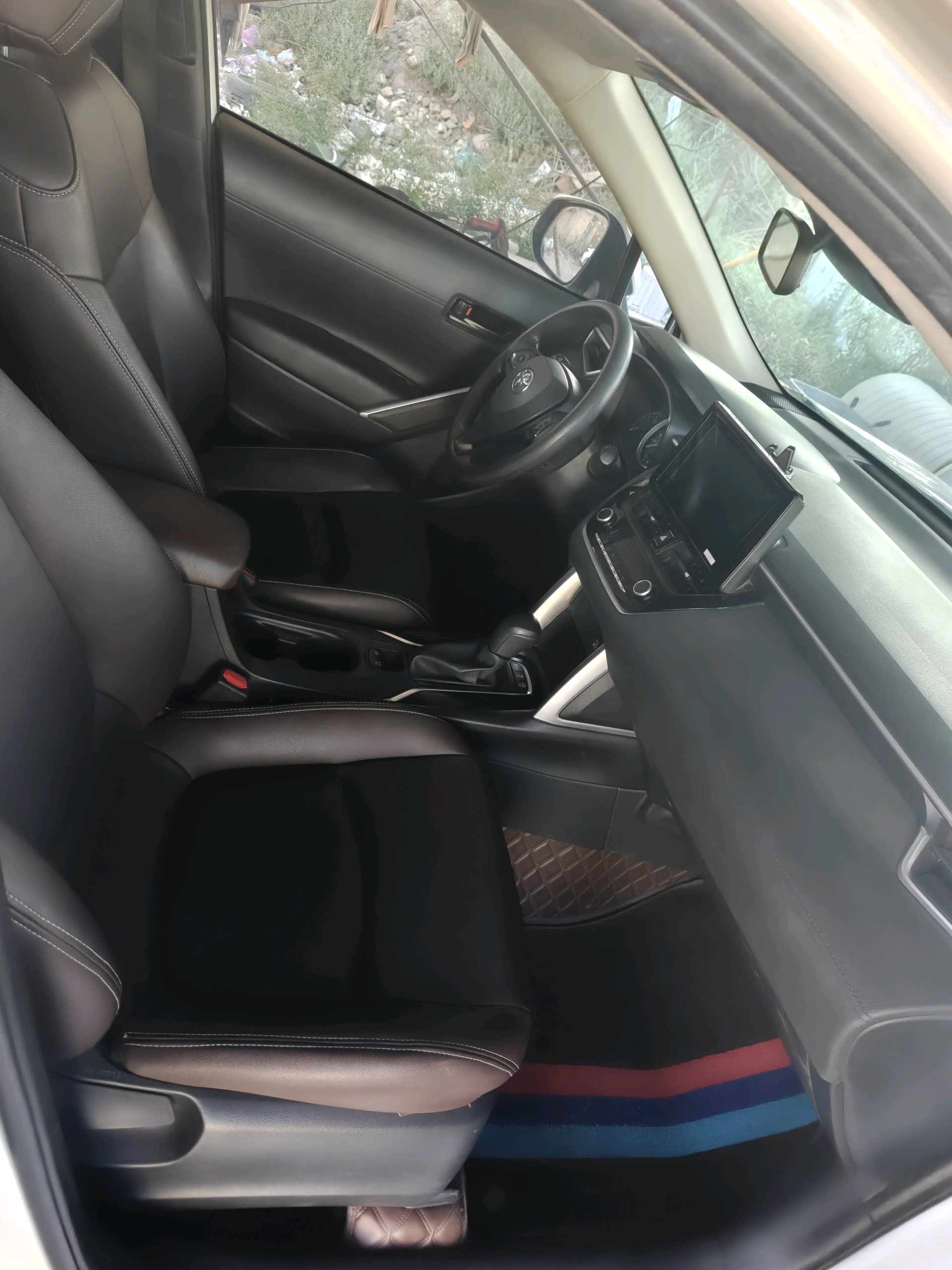 Toyota Corolla Cross 2023 car image #5