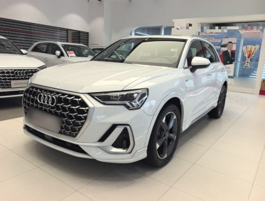 Audi Q3 2024 Audi Q3 2024 immagine di auto