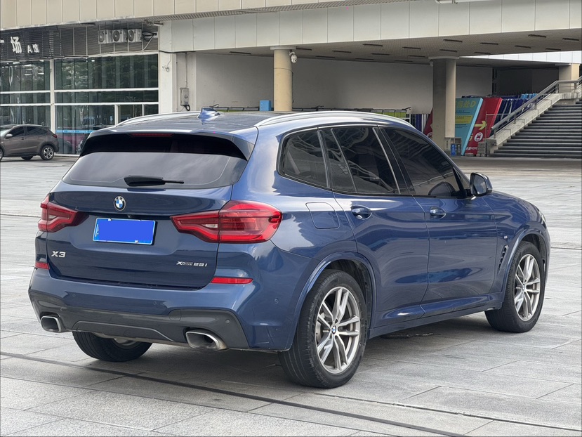 BMW X3 2019 car image #8