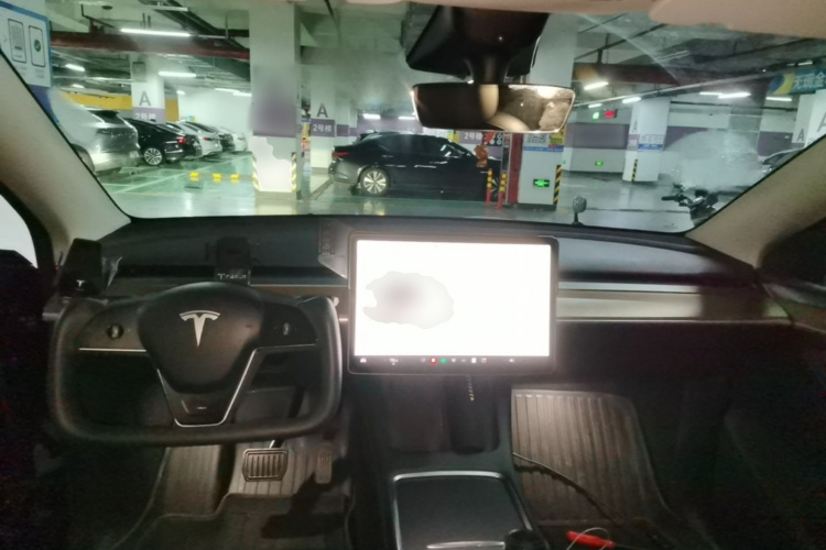 Tesla Model Y 2022 #10 Tesla Model Y 2022 car image #10