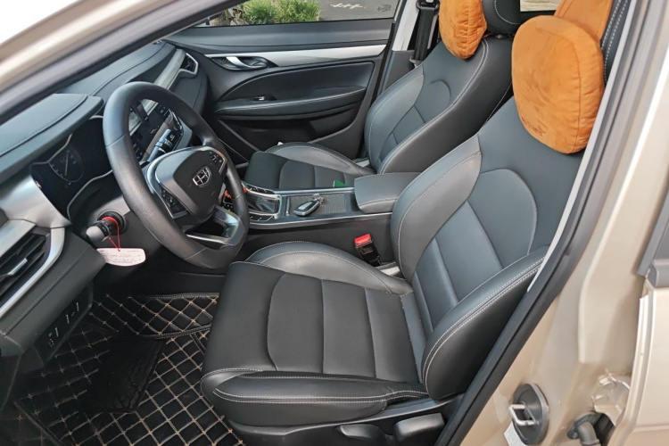 GEELY Emgrand 2020 #15 GEELY Emgrand 2020 car image #15
