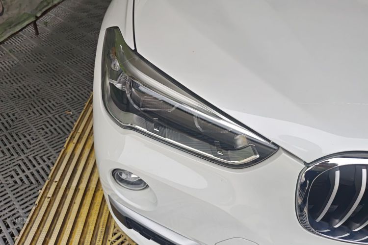BMW X1 2019 car image #8