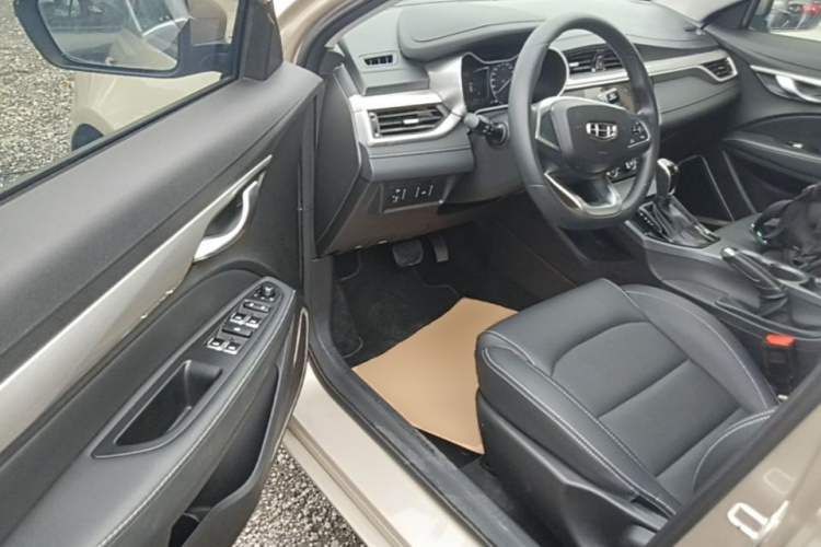 GEELY Emgrand 2020 #15 GEELY Emgrand 2020 car image #15
