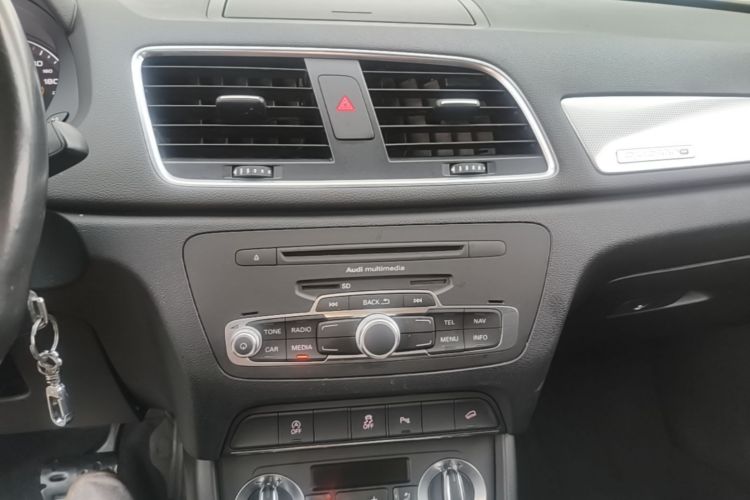 Audi Q3 2016 #13 Audi Q3 2016 car image #13