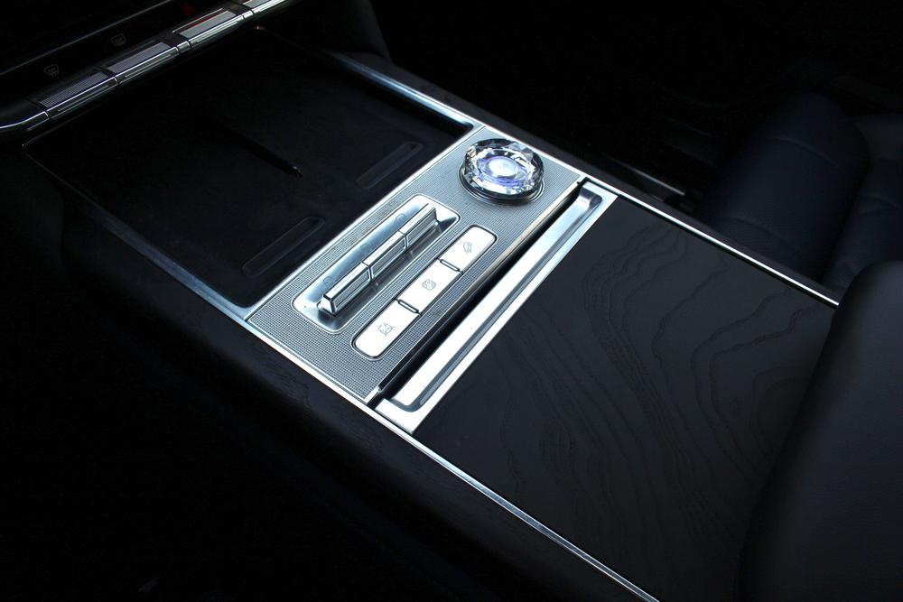 Zeekr 9X 2025 car image #5