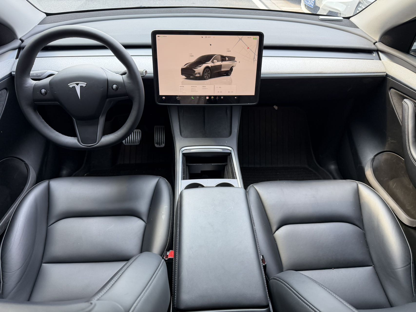 Tesla Model Y 2024 #9 Tesla Model Y 2024 car image #9