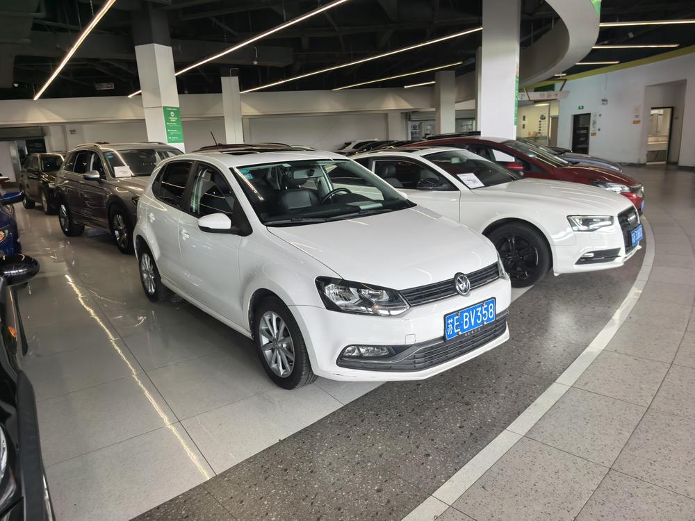 Volkswagen Polo 2018 car image #3