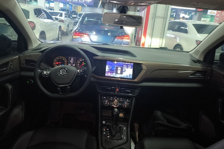 Volkswagen Tharu 2019 #11 Volkswagen Tharu 2019 car image #11