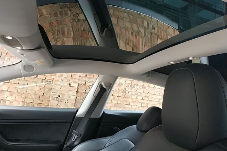 Tesla Model 3 2020 #18 Tesla Model 3 2020 car image #18