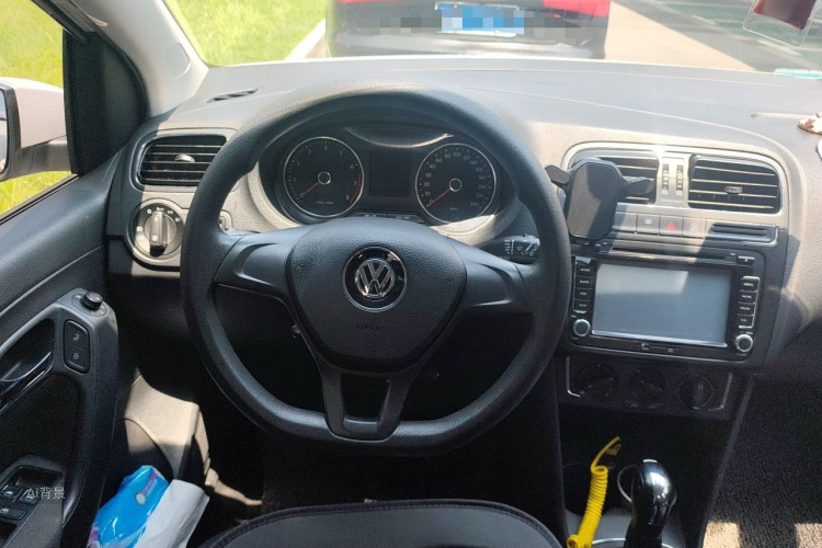 Volkswagen Polo 2015 #12 Volkswagen Polo 2015 car image #12