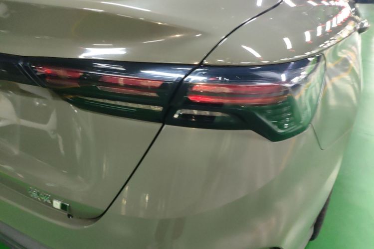 GEELY Binray 2022 car image #8