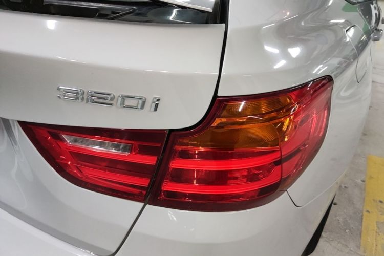 BMW 3 Series GT 2016 #8 BMW 3 Series GT 2016 car image #8
