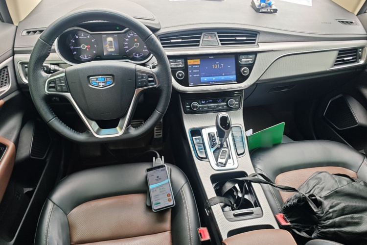 GEELY Emgrand GS 2017 car image #10