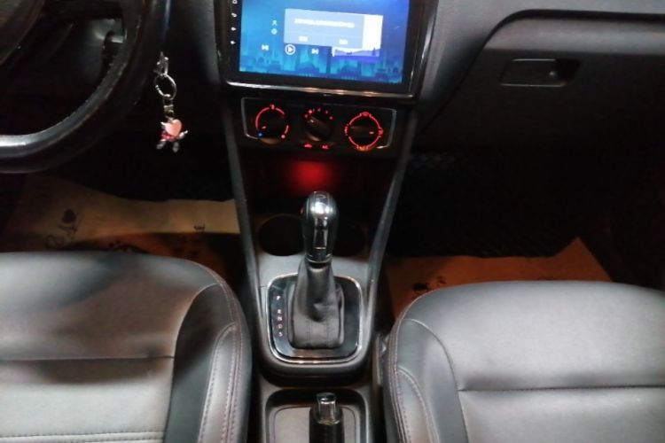 Volkswagen Polo 2017 #14 Volkswagen Polo 2017 car image #14