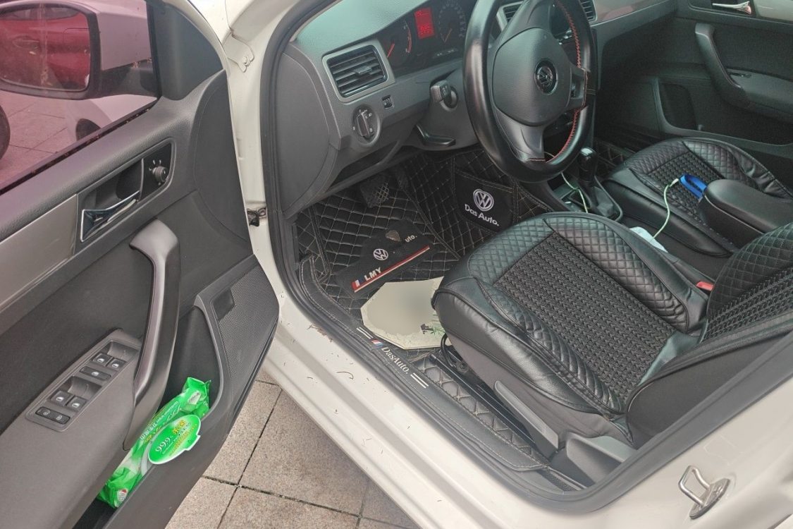 Volkswagen Santana 2015 car image #23