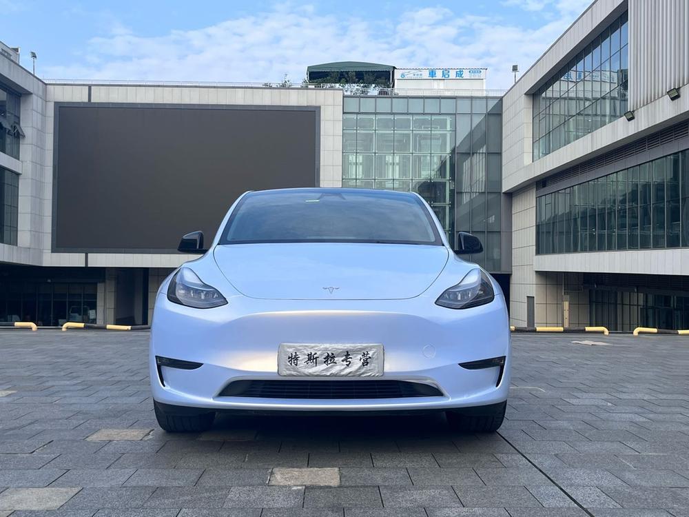 Tesla Model Y 2024 #2 Tesla Model Y 2024 car image #2