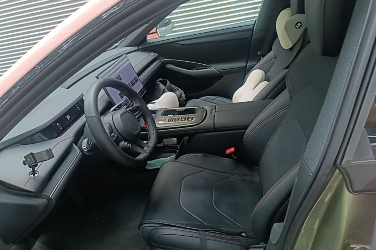 MI SU7 2025 immagine di auto #15