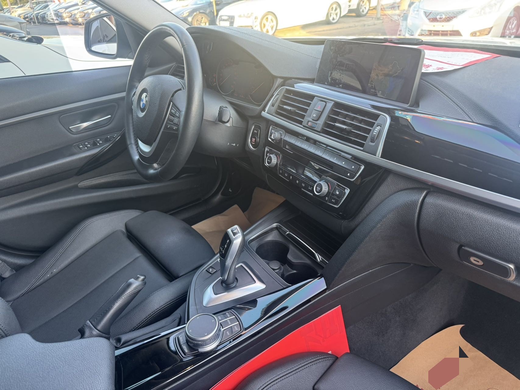 BMW 3 Series 2019 #6 BMW 3 Series 2019 car image #6