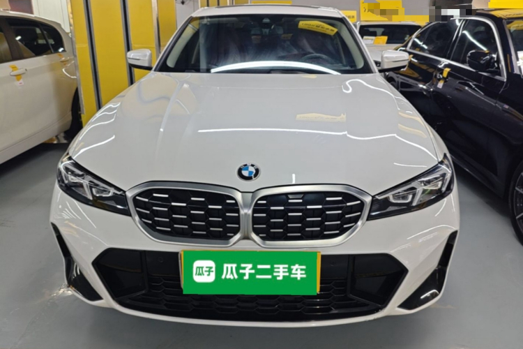 BMW 3 Series 2023 #3 BMW 3 Series 2023 car image #3