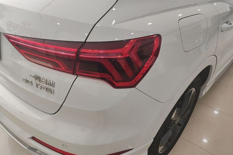 Audi Q3 2020 #8 Audi Q3 2020 car image #8