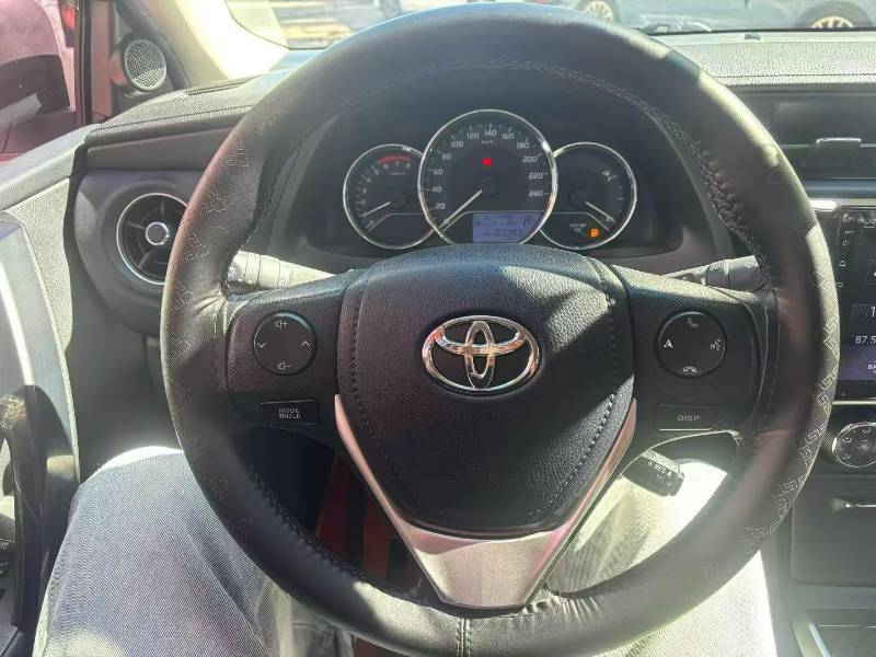 Toyota Corolla 2018 #9 Toyota Corolla 2018 car image #9