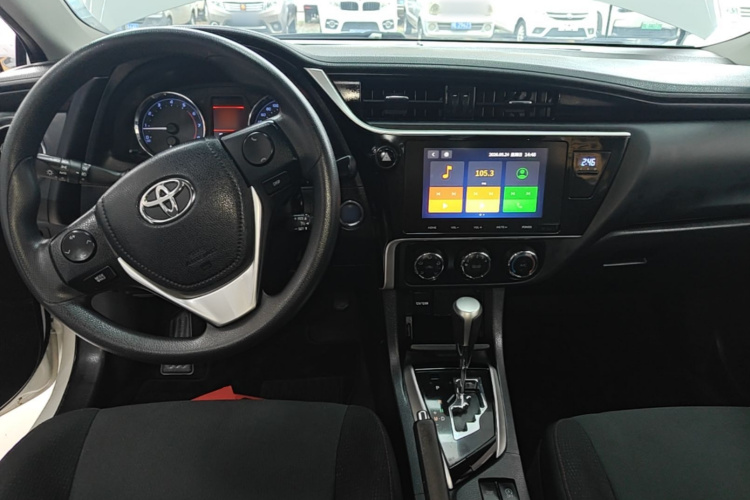 Toyota Corolla 2019 #10 Toyota Corolla 2019 car image #10
