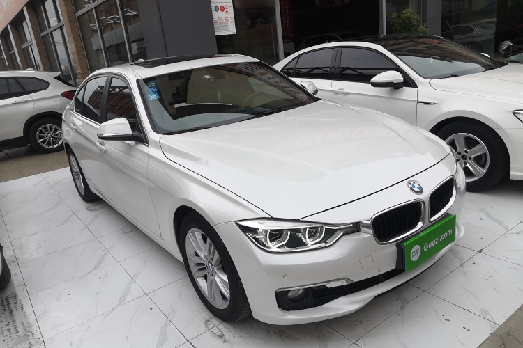 BMW 3 Series 2017 #4 BMW 3 Series 2017 car image #4