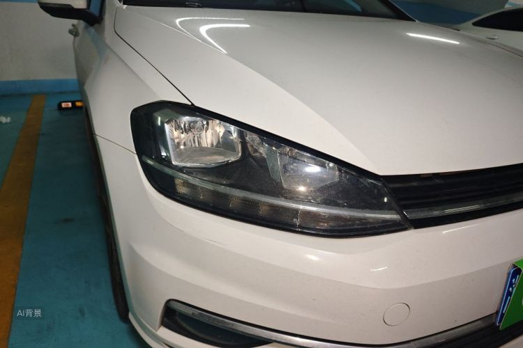 Volkswagen Golf 2020 car image #8