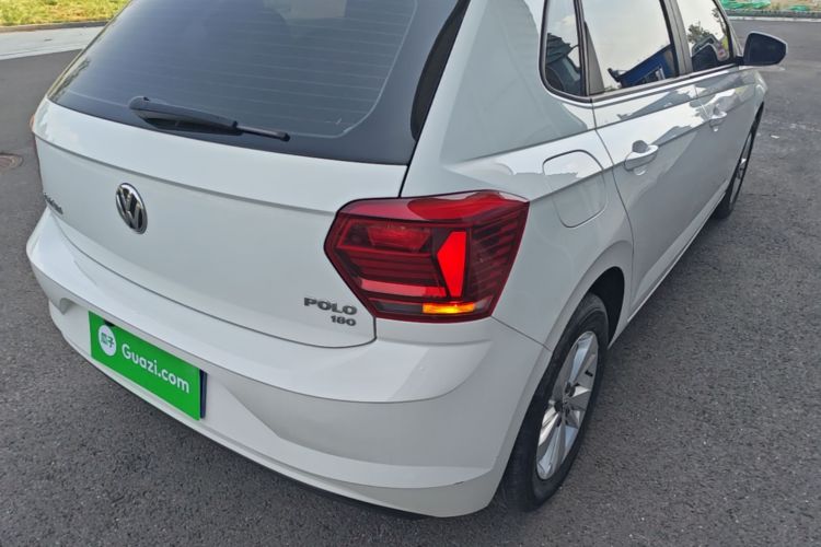 Volkswagen Polo 2021 car image #8