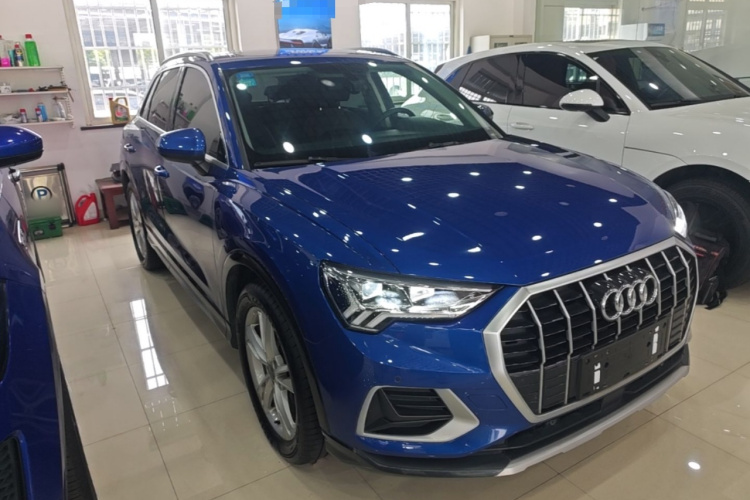 Audi Q3 2019 #4 Audi Q3 2019 car image #4