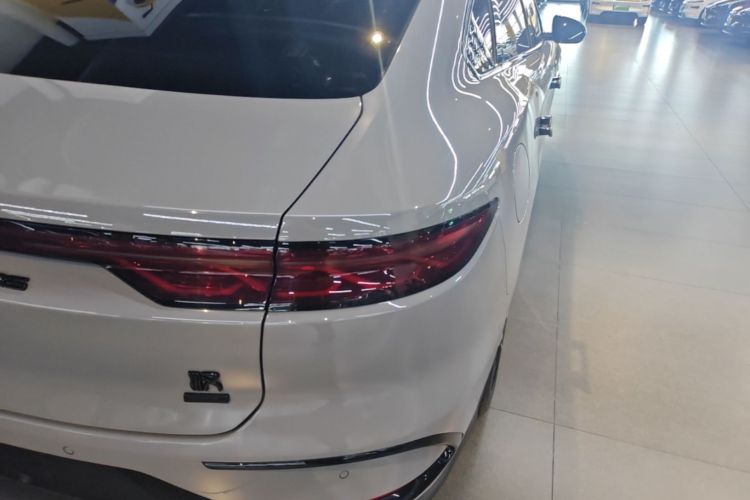 BYD Han 2025 #8 BYD Han 2025 car image #8