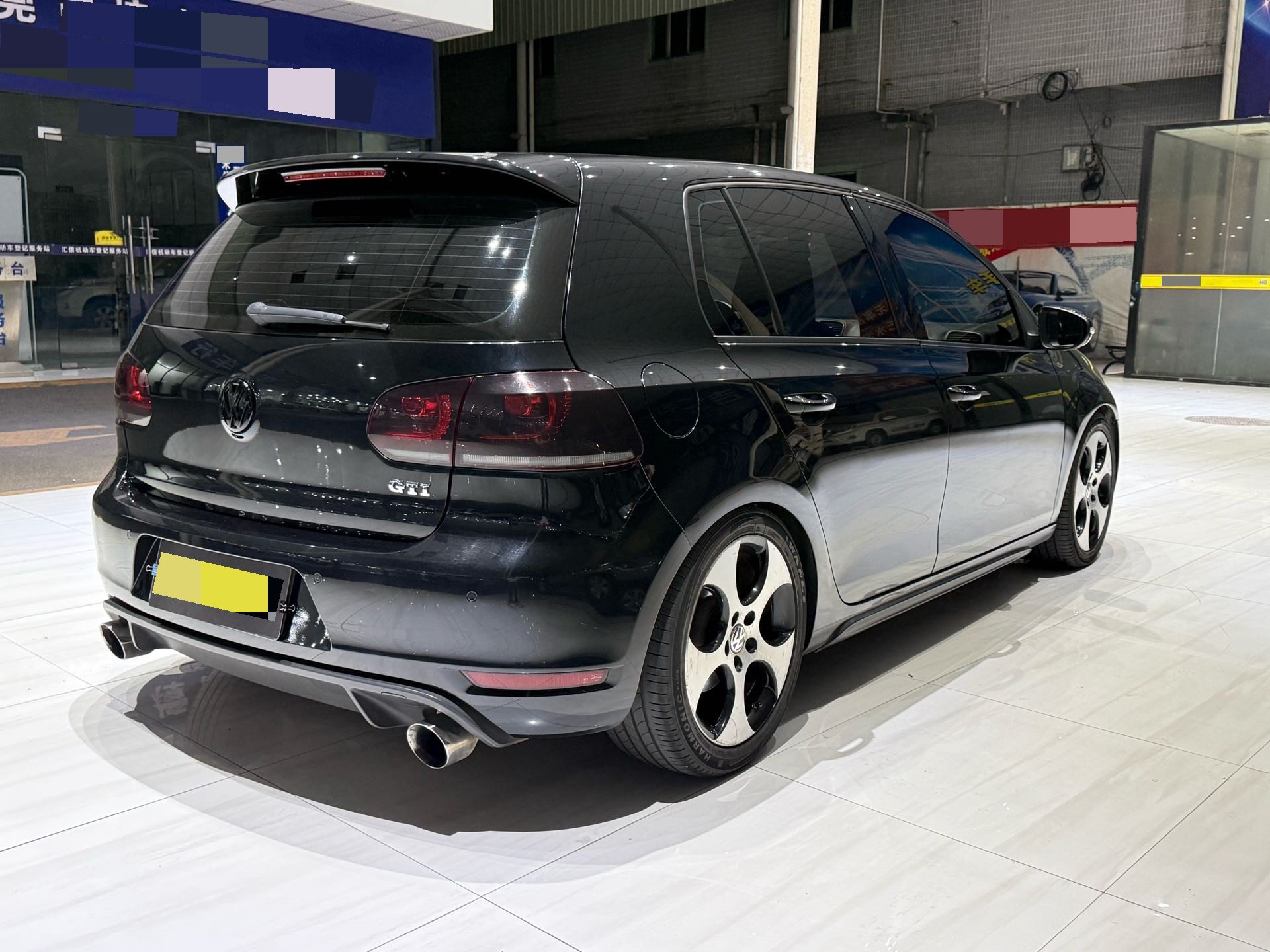 Volkswagen GolfGTI 2012 immagine di auto #8