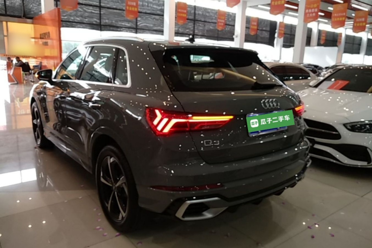 Audi Q3 2026 car image #5