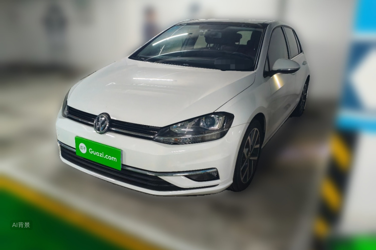 Volkswagen Golf 2020 car image #2
