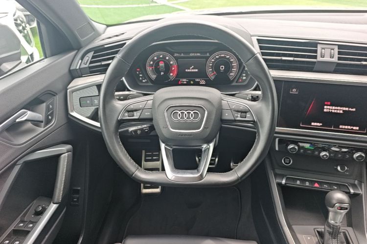 Audi Q3 2023 #12 Audi Q3 2023 car image #12